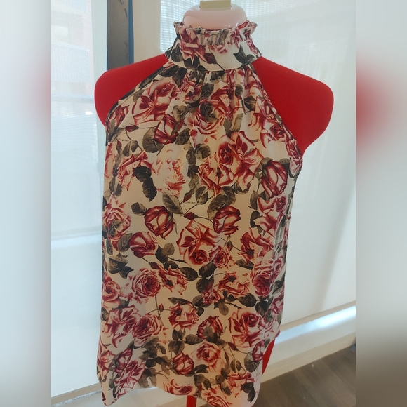 Halter neck floral blouse size small - Picture 1 of 2